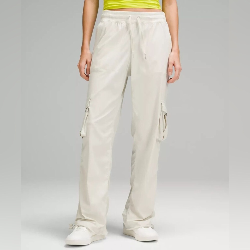 LULULEMON Dance Studio Relaxed Fit MR Cargo Pant Bone